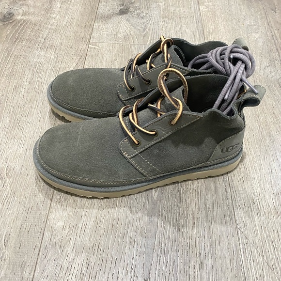 New UGG Neumel boots size 7 - Picture 6 of 7